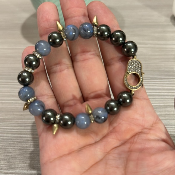 Stella & Dot stretchy bracelet - Picture 3 of 3